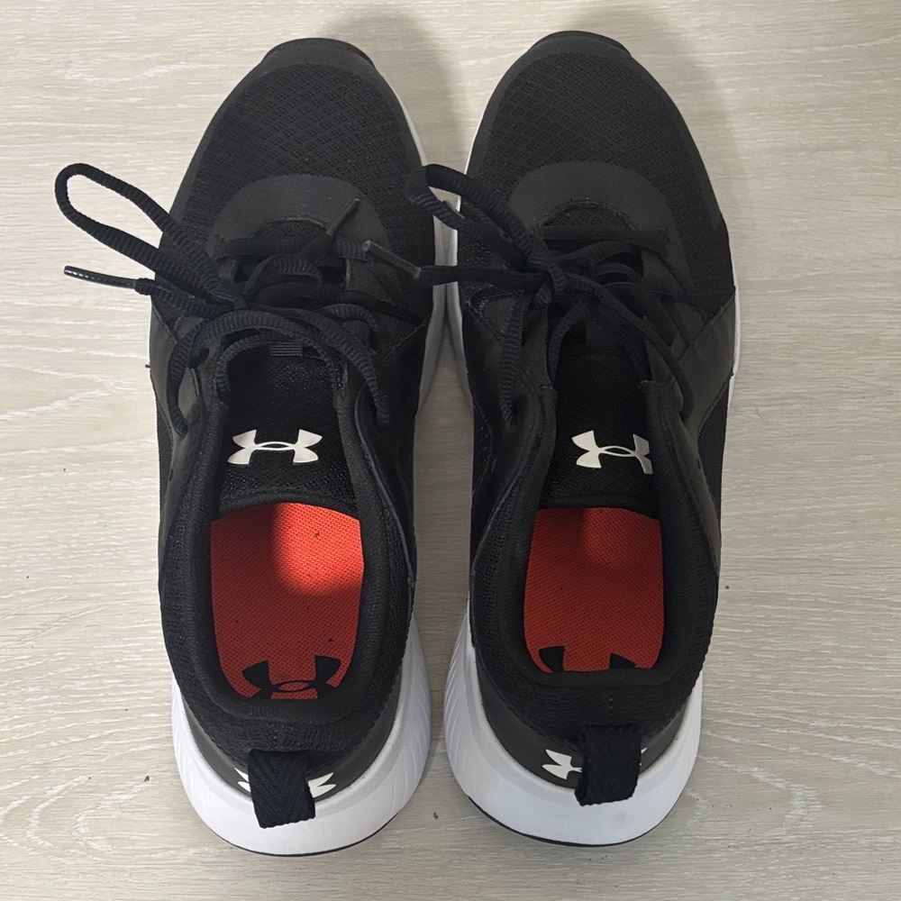 Under Armour Women’s Black and White Athletic Shoes